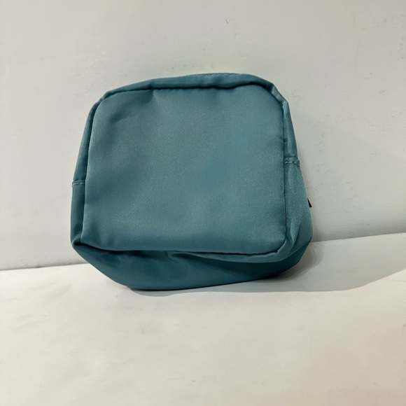 👜 Preppy Nylon Mini Makeup Bag - Blue 💙 - Picture 2 of 4